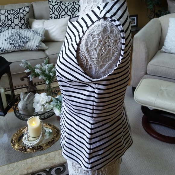 PRETTY Black & White STRIPE Knit PEPLUM Top - Picture 2 of 3